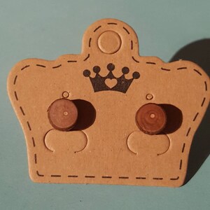 Studs tree disc round with silicone plug for allergy sufferers