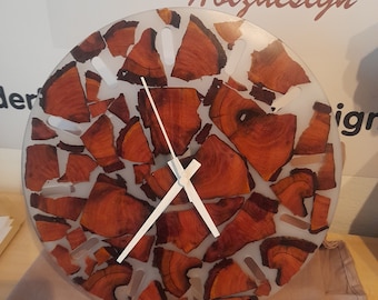 Horloge murale bois de prunier en époxy 32 cm