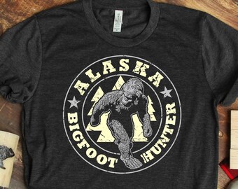 Camiseta de cazador de pies grandes de Alaska: camiseta de regalo de pie grande