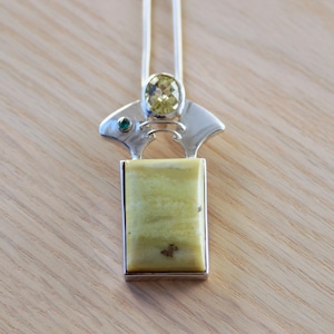 Serpentine Pendant // Serpentine Necklace // Serpentine Sterling Silver // Serpentine // Serpentine Jewelry // Lemon Quartz