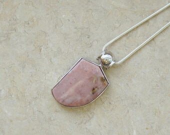 Roze opaal hanger / / Opaal ketting / / roze opaal / / opaal hanger / / Opaal ketting / / oktober Birthstone / / Pink Peruaanse opaal hanger