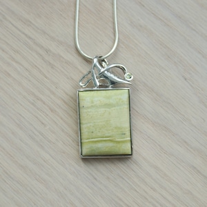 Serpentine Pendant // Serpentine Necklace // Serpentine Sterling Silver // Serpentine // Serpentine Jewelry // Serpentine Stone