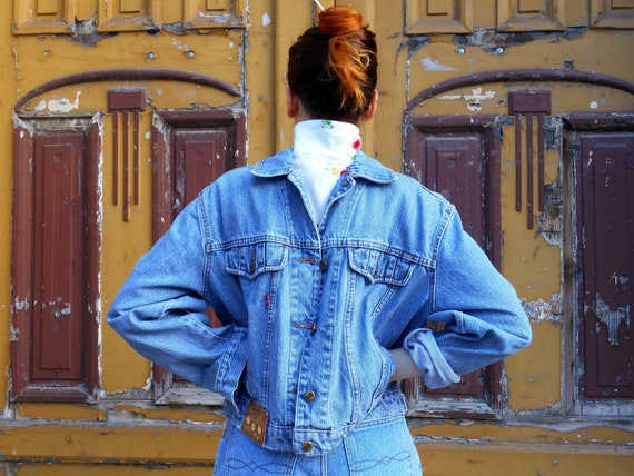 Denim Jacket - Light denim blue - Ladies