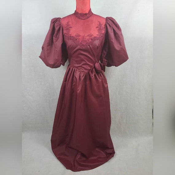 1980s Vintage Burgundy Formal Maxi Prom Dress with