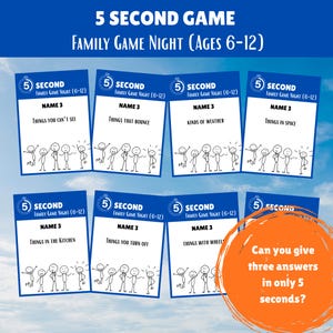 Op de afbeelding: Een kaartspel voor familie-spelavonden met blauwe kaarten met vragen als "Dingen die je niet kunt zien". Het spel is voor kinderen van 6-12 jaar en bevat de tekst "Kun je drie antwoorden geven in slechts 5 seconden?"