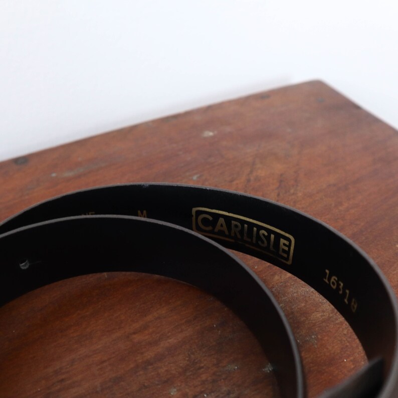 CARLISLE Lizard Texture Leather Belt