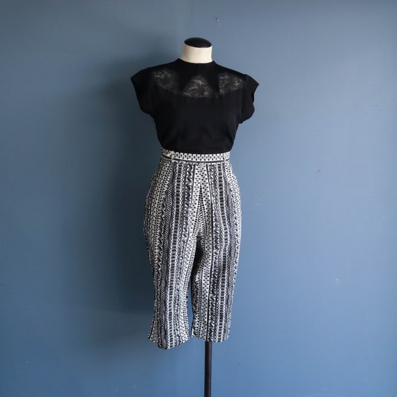 1950’s Black & White Novelty Print Cigarette Pants