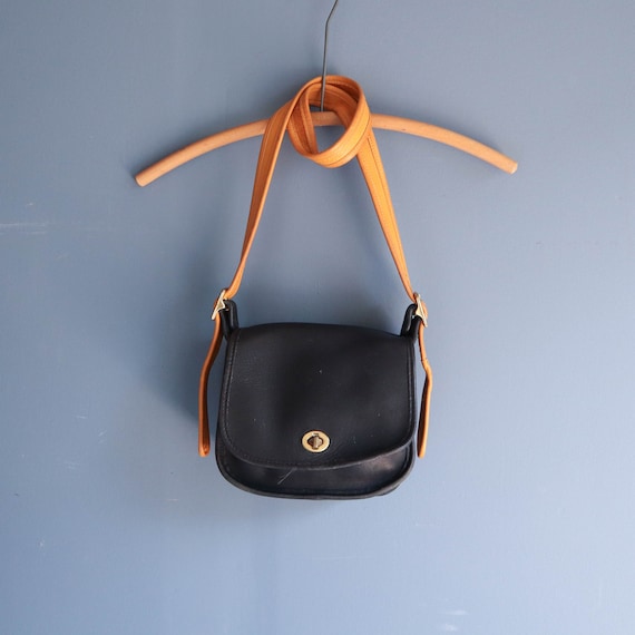coach black purse strap
