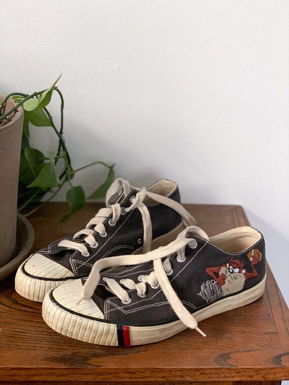 keds international shipping