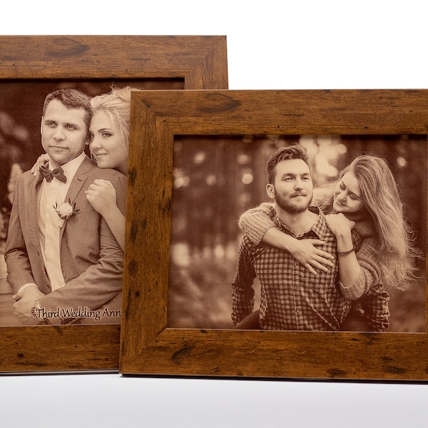 Third wedding anniversary - Leather engraving - Photo in leather - Photo engraving - Customised Gift