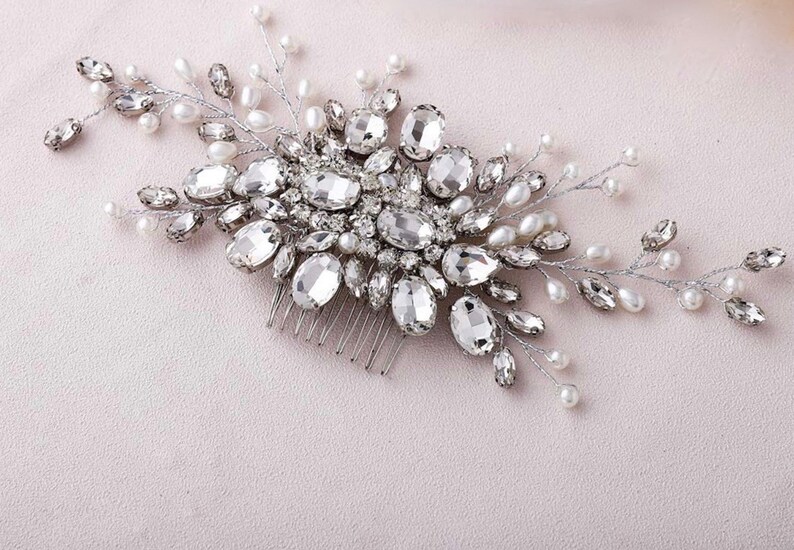 Bridal Hair Pin Wedding Crystal Rhinestone Hair Comb Boho Wedding Hair Accessories Pearl Silver Vine Hair Comb.
