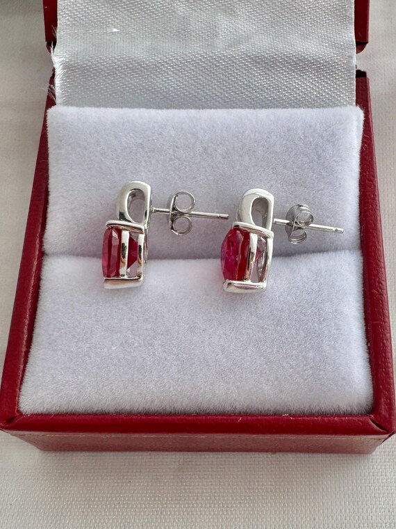 10K Solid White Gold Ruby Hearts Total 6 Baguette… - image 8