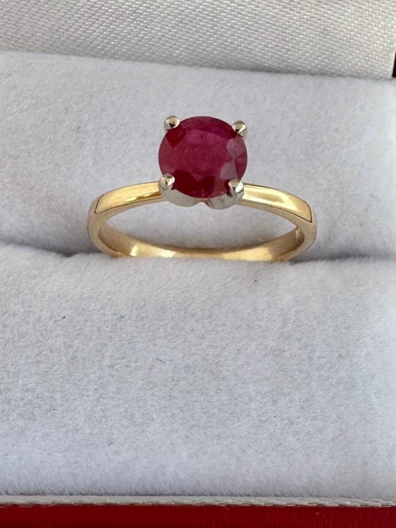 14K Solid Gold Ruby Gemstone 0.58ct Solitaire Yel… - image 3