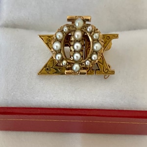 10K Fraternity Pin Gold Badge Phi Sigma Badge Genuine Seed Peals Vintage Greek 4.02 Grams