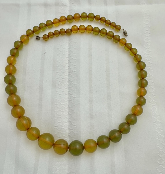 Applejuice Bakelite Beaded Necklace Graduate in Size Vintage Patina 48.9 Grams 23” Length Test Bakelite