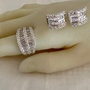 Elegant Rhodium Finish 925 Sterling Silver Diamonds Simulant Baguettes & Round Channel Set Ring Matching Huggie Earrings Unworn