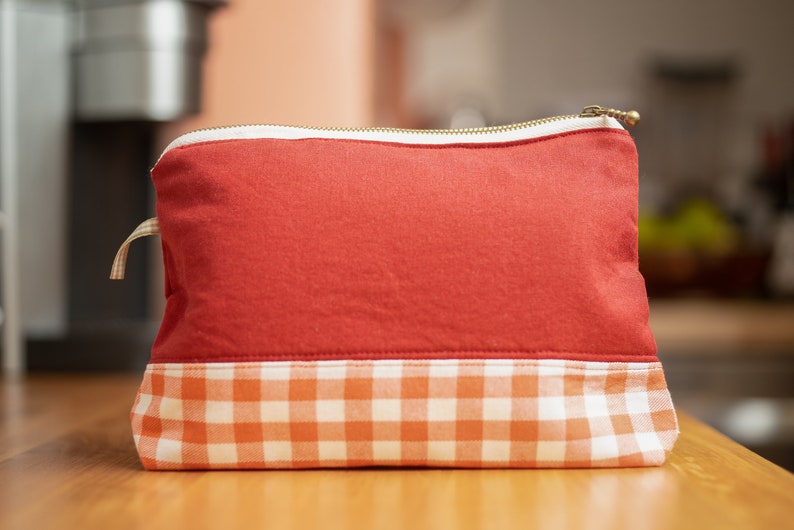 Red /& Orange Gingham Waterproof Lined Zipper Pouch