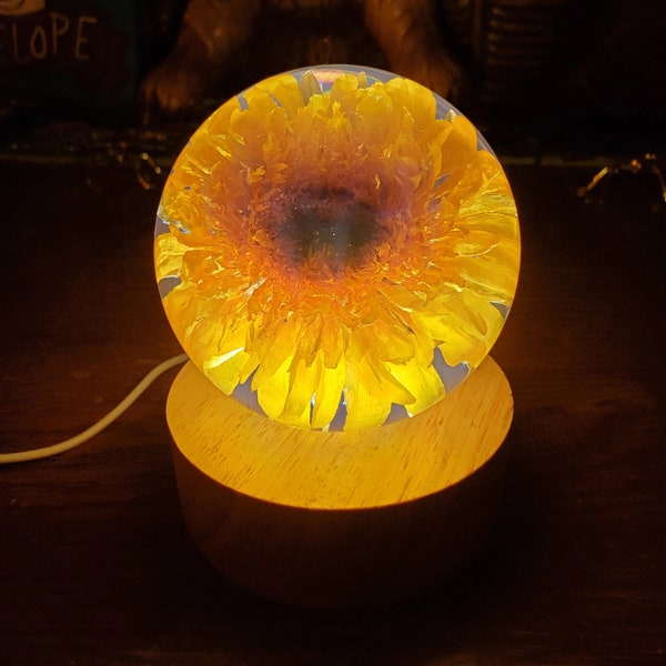 Sunflower Resin Sphere with Light Base | Handmade Resin Craft with Real Sunflower Inside - Home Décor Night Light, Accent Lighting