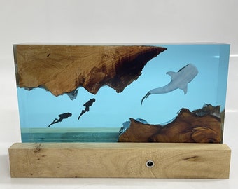 Lampada in resina cubica di squalo balena, ornamento fatto a mano, artigianato subacqueo, arte oceanica, regalo migliore amico, arredamento unico, regalo per bambini