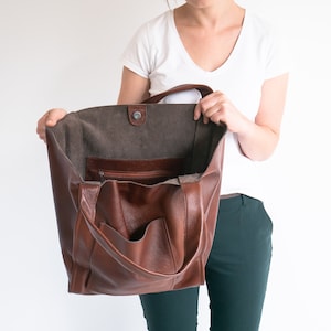 Brown LEATHER TOTE Bag, Weekender Bag, Oversize COGNAC Brown Bag, Slouchy Tote, Big Handbag for Women, Daily Shopper Bag, Leather Bag