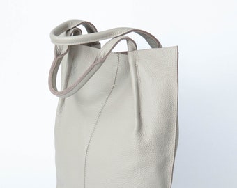 Bolsa de compras em couro, bolsa tote em couro, bolsa grande, bolsa de mão grande, bolsa de ombro, bolsa de couro, acessório elegante, bolsa tote em couro branco pomba