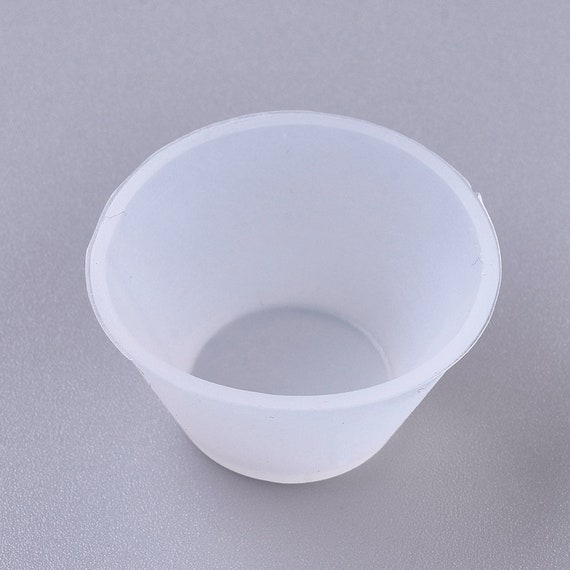 Small Mixing Cup