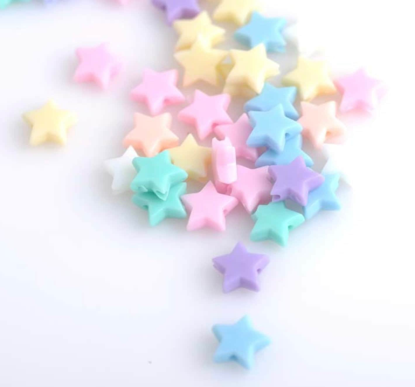 Acrylic Cross Beads | Kawaii Bead Supplies | Cute Pastel Kei Bracelet &  Necklace DIY (15pcs / 18mm x 24mm / Assorted Color)