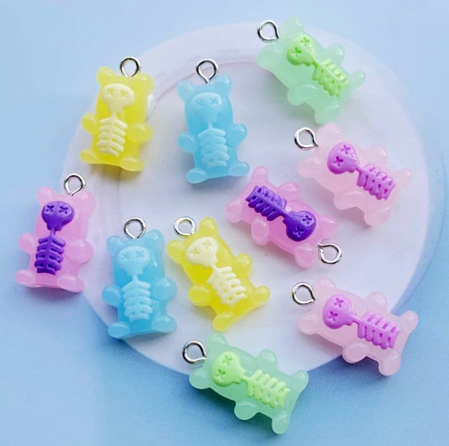 Kawaii Resin Bear Head, Cat Head Themed Nail Art Charms, Decoden, Mini –  TinySupplyShop