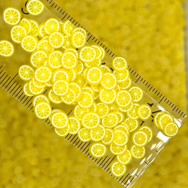 FAUX, 5 MM/10 MM Tranche de citron jaune, pâte d'argile polymère aux fruits (NON COMESTIBLE)