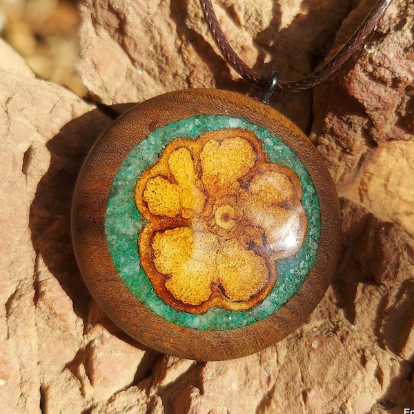 Amuleto de vid esmeralda y ayahuaska - Buena suerte y protección - Colgante - Collar