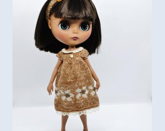 Ropa tejida a mano para muñeca Blythe de 30 cm: vestido con estampado floral y diadema.