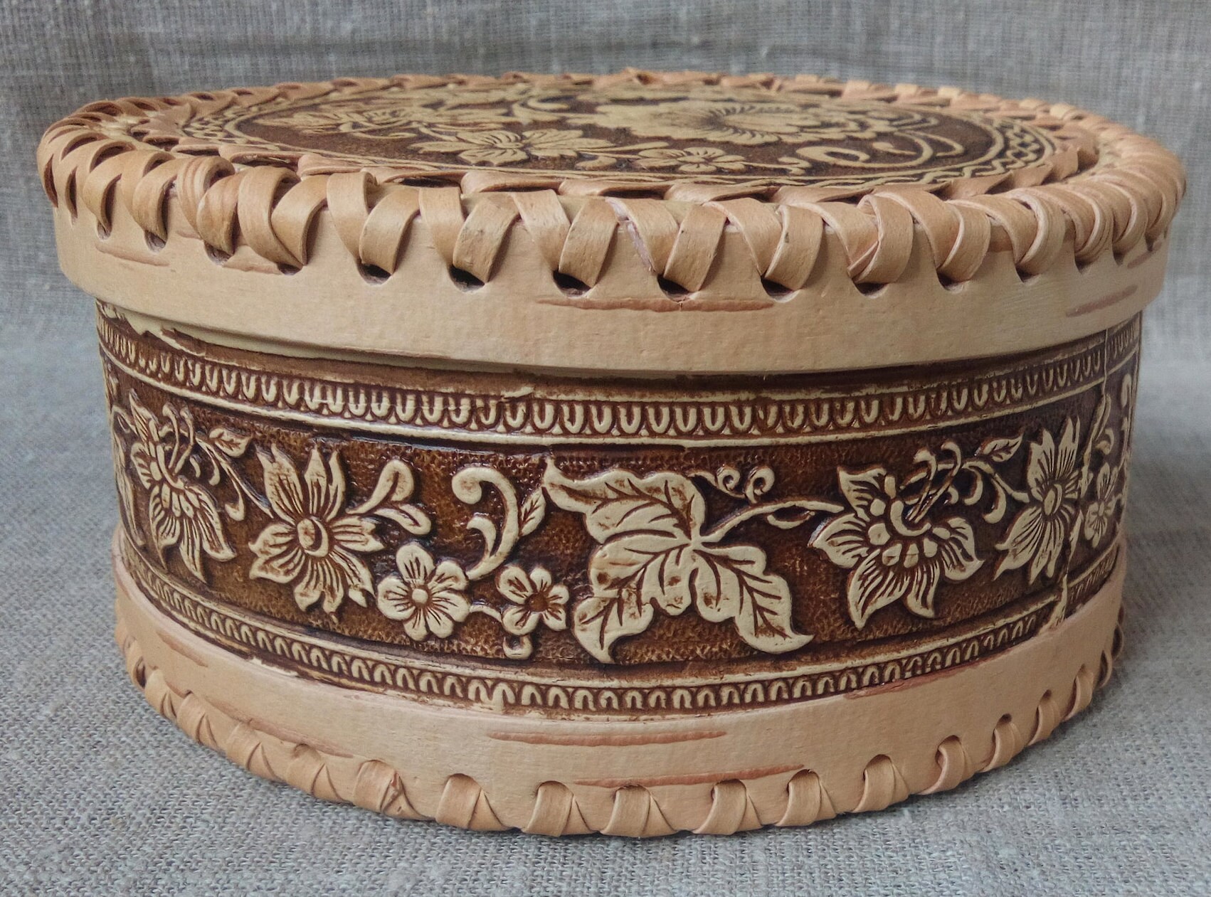 Large Birch Bark Box Wood Carved Jewelry Box Flower Etsy