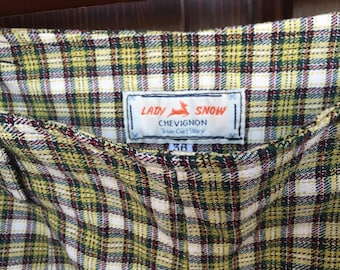 French vintage Chevignon pants; Greenish Plaid pattern High waist Tapered leg Girl's Trousers W24.5" L24, Hip 36"