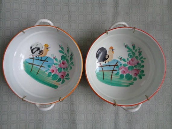 Vintage Pottery. Pair of Hand Painted Ceramic Bowls with Wire Hangers dia 6"/ 15cm, Deep Bowls; Rustic Kitchen Wall Decor; Folk Art Pottery