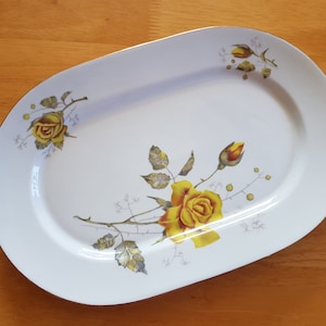 Wloclawek Porcelana vintage serving dish with Yellow Rose pattern L13&quot;/ 33cm made in Poland
