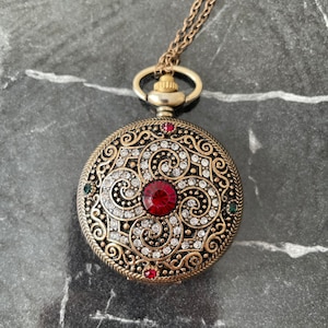 Pocket Watch with cover and chain,Birthday gift,Vintage pocket Watch, unique pocket watch