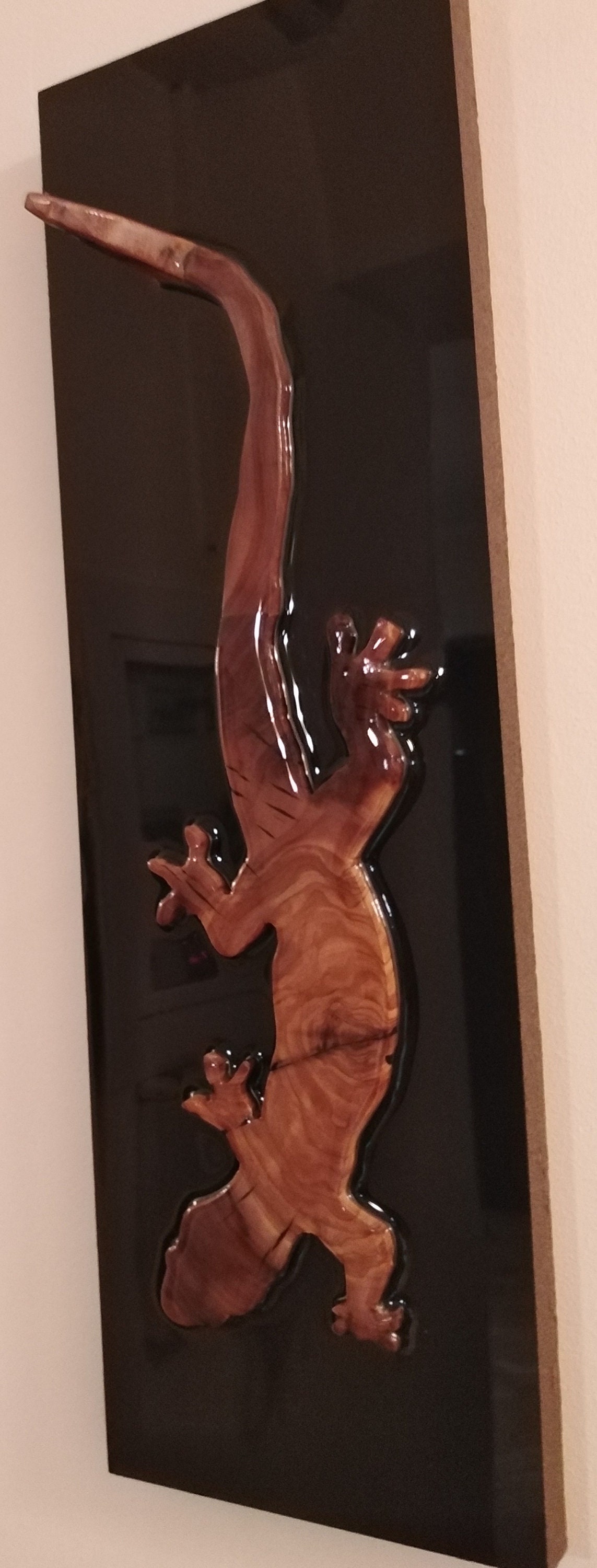 Wandbehang zeitgenössische Kunst Eidechse aus Olivenholz und | Etsy