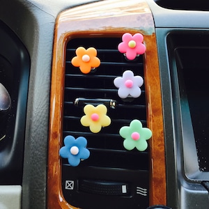 Set of 6 Flower Car  Vent Clip Mask Hook Accessory Decoration  Pretty