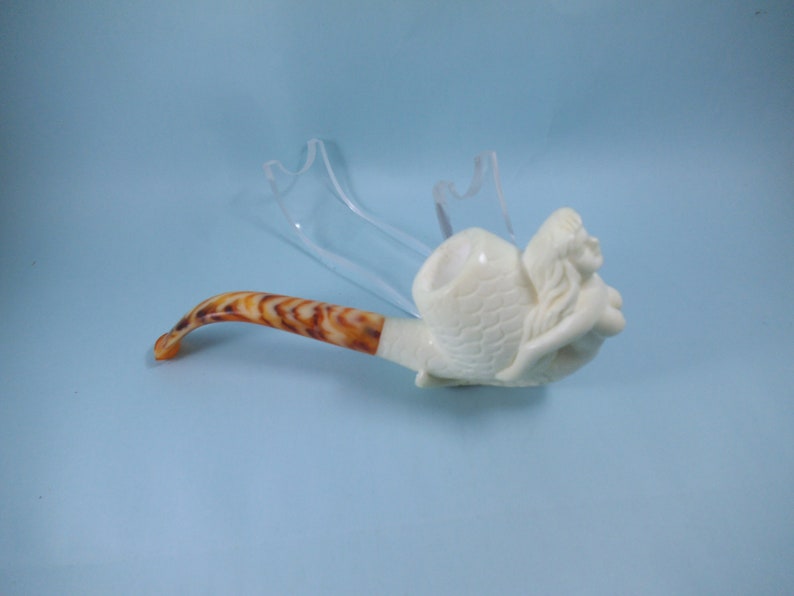 Mermaid Meerschaum Pipe has been meticulously made by S.Cosgun