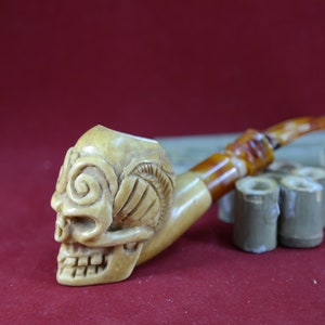 Handmade Carved Meerschaum Pipe: Skull Design