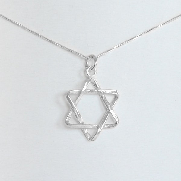 Minimalist Magen David Necklace, Dainty Silver Necklace, Small Pendant Necklace, Short Necklace, Silver Star Necklace, Jewish Star Necklace