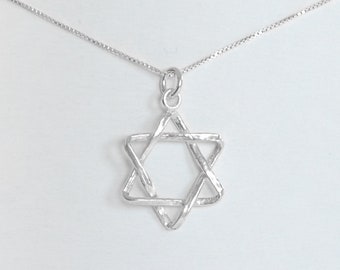 Minimalist Magen David Necklace, Dainty Silver Necklace, Small Pendant Necklace, Short Necklace, Silver Star Necklace, Jewish Star Necklace