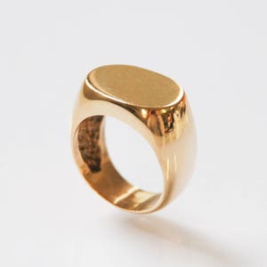 Gold Signet Ring, Signet Ring, Signet Ring Womens, Mens Signet Ring, 14k Gold Ring, Oval Ring, Unisex Ring, Gifts For Mom,