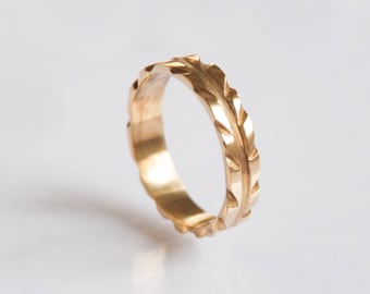 Leaf Wedding Ring, Engraved Wedding Band, Leaf Wedding Band, Gold Leaf Ring, 14k Gold Ring, Engraved Rings For Her,