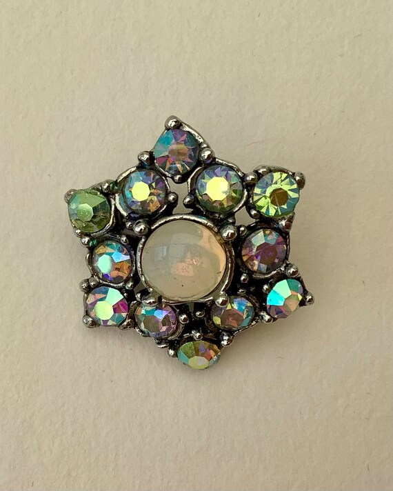 Pretty star shaped lapel pin Brooch. Aurora Borea… - image 3