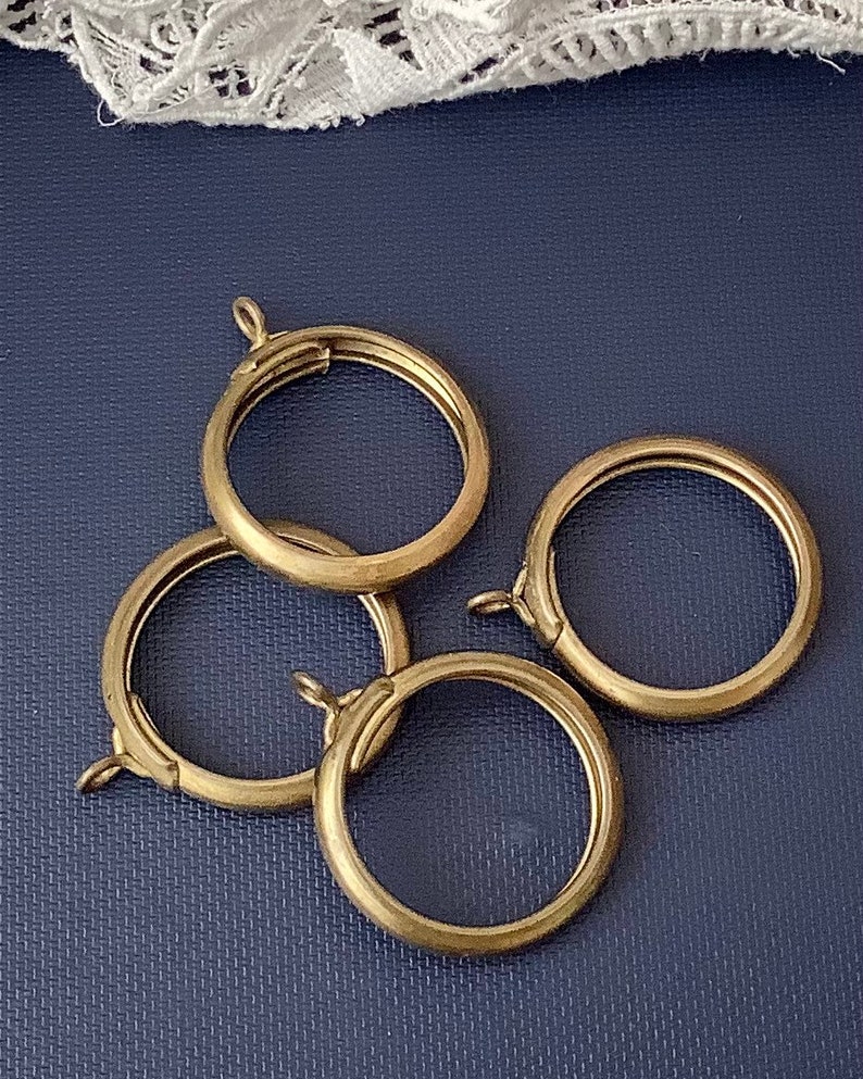 Antique brass curtain rings. 4 circular drapery rings. Victorian/Edwardian era curtain loops. Rustic Vintage Country. Rings for bag making. image 5