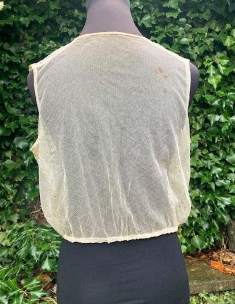 1930s lace Top with neck ruffle.M. Pretty Vintage antique lace top. Cream Lace Sleeveless Top image 7