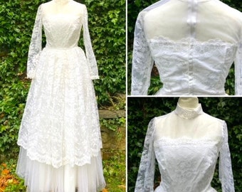 Vintage White Wedding Dress, XS. 1970s Lace Bridal Gown with High Neckline. Halloween Bride/Miss Havisham/Ghost Bride/ Day of the Dead Dress