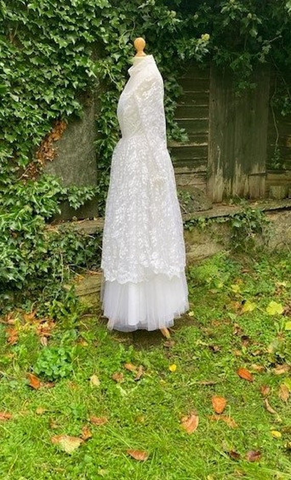 Vintage White Wedding Dress, XS. 1970s Lace Brida… - image 9