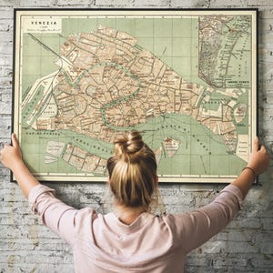 Vintage Venice Map – Plakat przedstawiający zabytkowe włoskie miasto